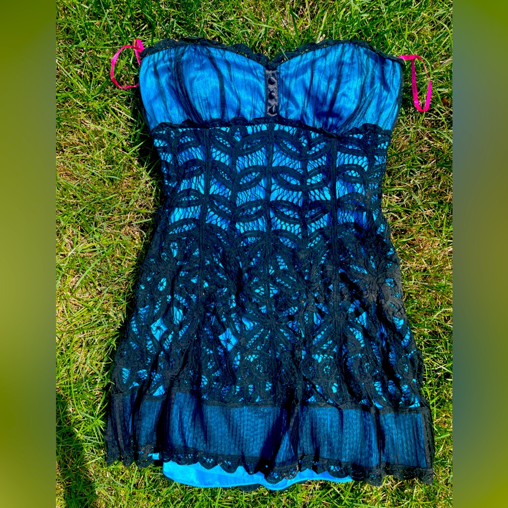 Betsy Johnson black lace blue strapless dress